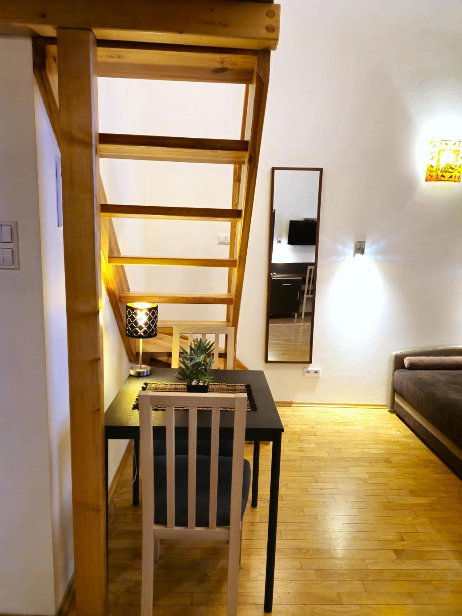 Safona - Pantheon Apartments Cracovia Esterno foto